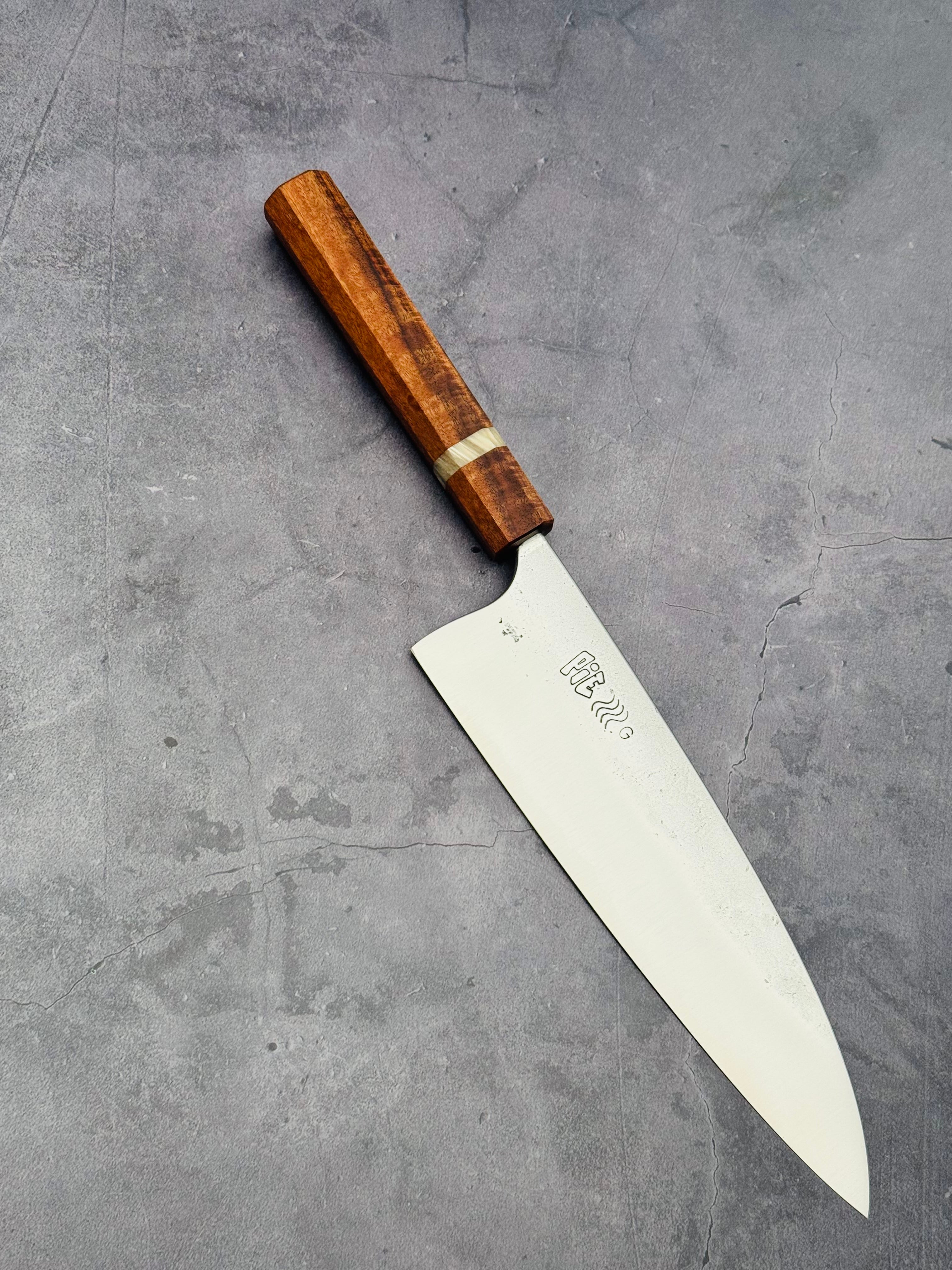 8” Warikomi Gyuto
